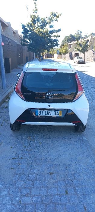 Toyota Aygo X touch 1.0 -2018 - 82000km  - 5 portas