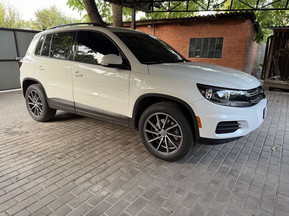 Volkswagen Tiguan 2017 Не Крашен
