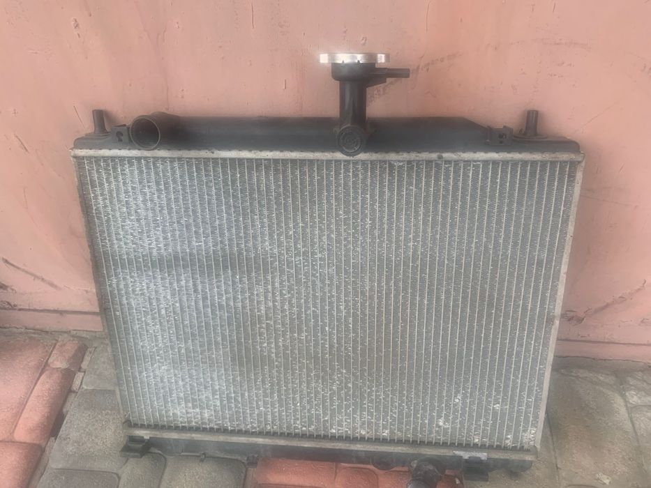 Продам радіатор води хюндай