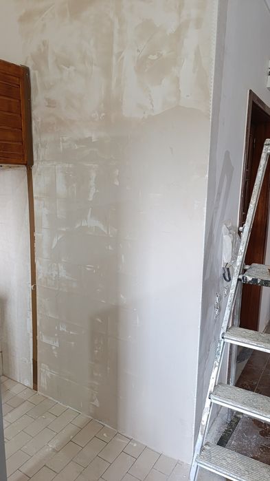 Remodelações, acabamentos, e aplicação de Pladur