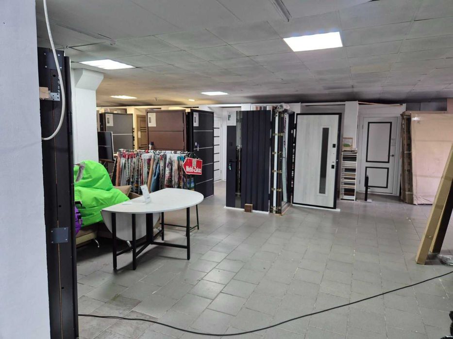 Продаж приміщення 1032кв.м. склад магазин м. Васильків