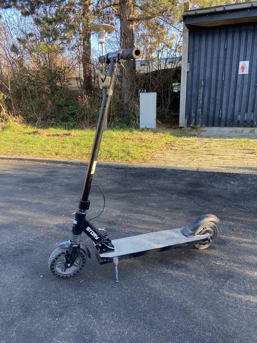 Электросамокат 20 км .