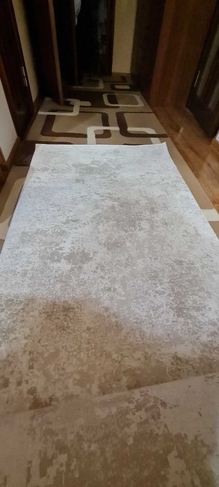 Коврова доріжка нова