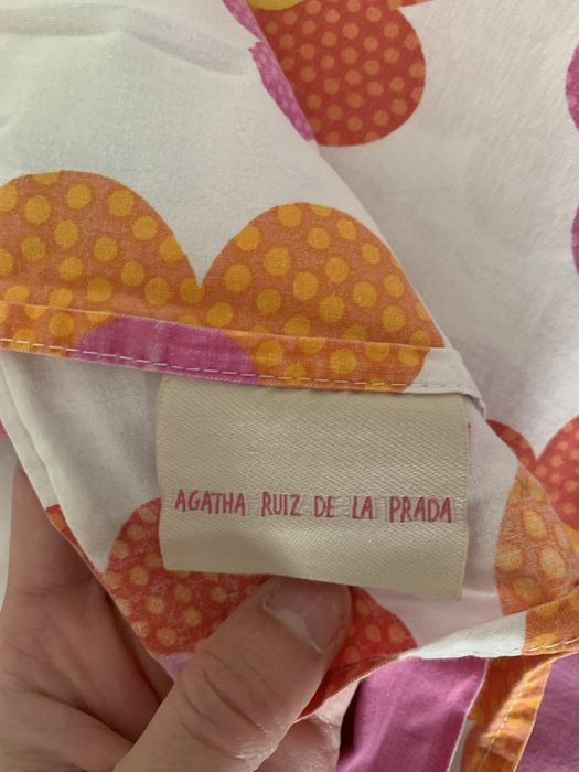 Conjunto de lençois, cama solteiro .  Marca Agatha Ruiz