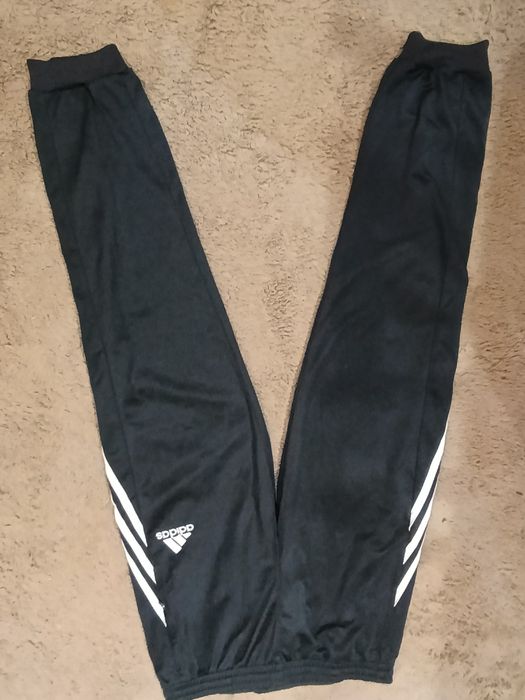 Spodnie dresowe Adidas rozmiar 147-158