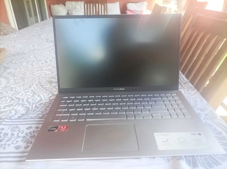 Computador portátil ASUS Vivobook 15