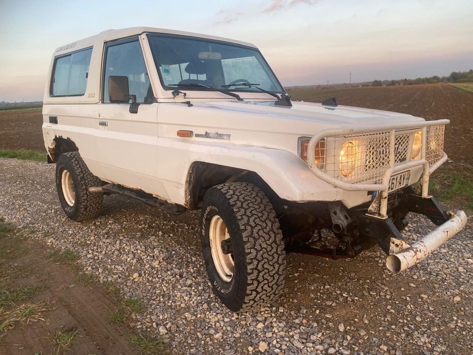 Toyota Land Cruiser