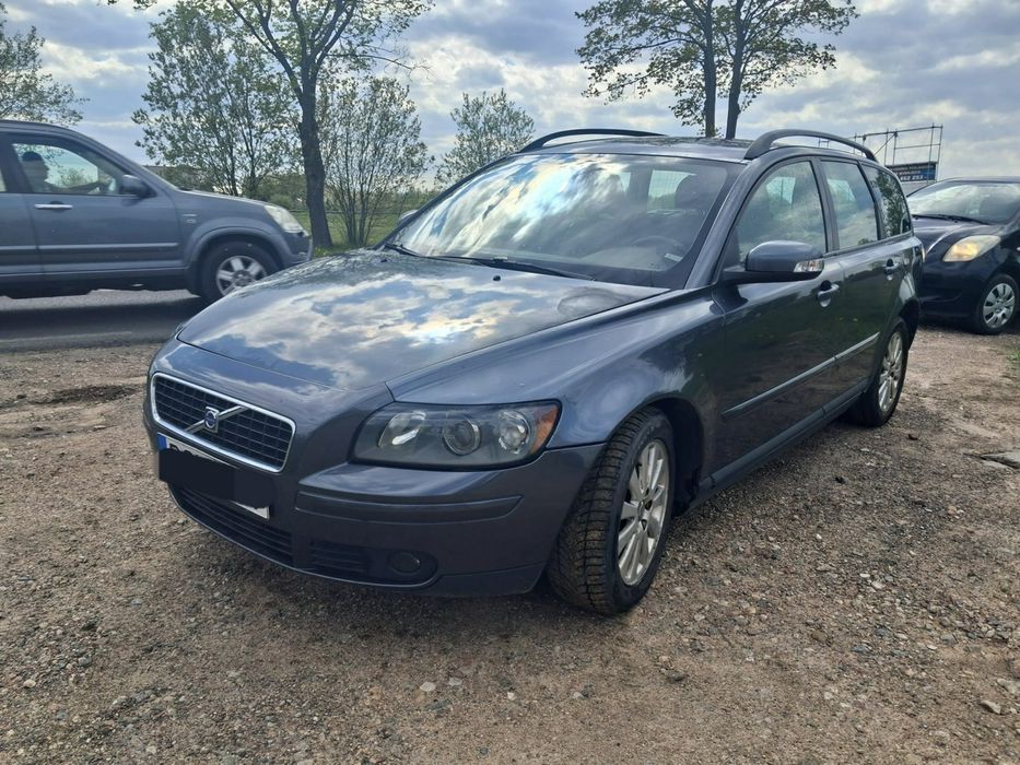 Volvo V50 2.0 diesel kombi HAK na alusach Tanie Auta Fasty Knyszyńska