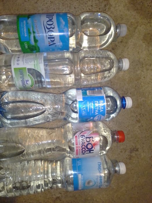 Вода не газированная бутилированная