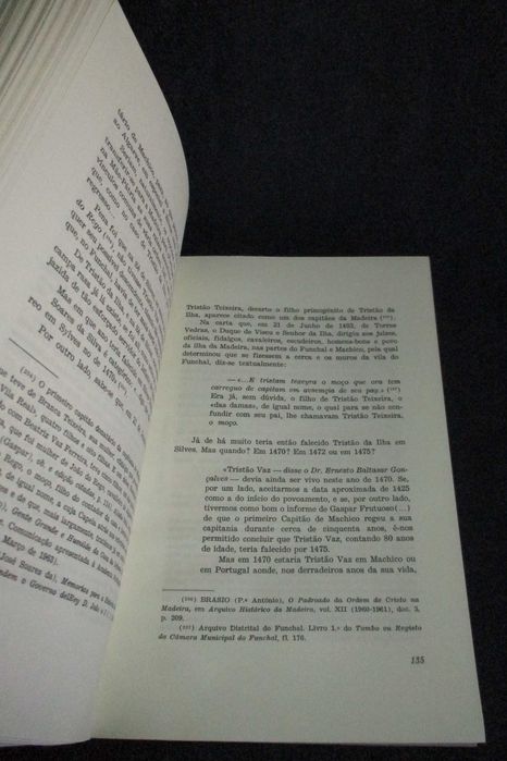 Livro O Algarve e a Ilha da Madeira no Século XV Alberto Iria