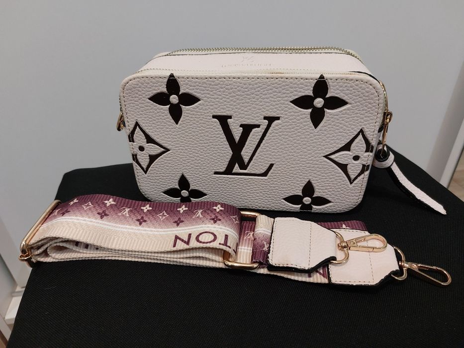 Nowa mała torebka kolor puder