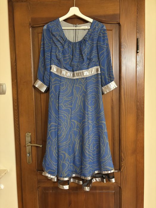 Sukienka wizytowa midi Monnari