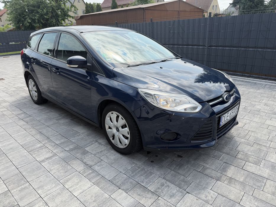 Ford Focus 2013r, 206tys km, klima, tempomat, czujniki parkowania