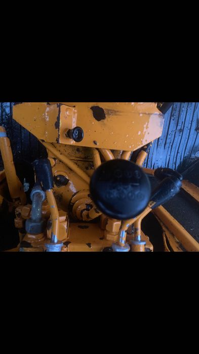 Traktor sadowniczo - ogrodniczy