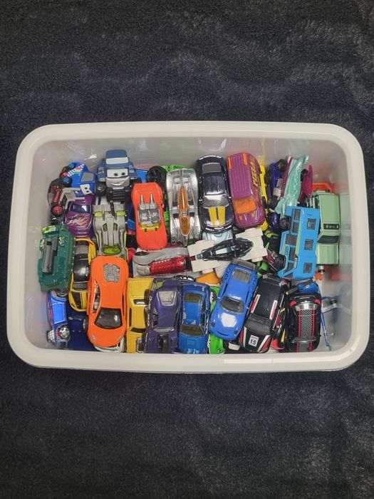 LOTE 55 CARRINHOS •Hot Wheels +Outras Marcas •Usados •Vendo Tudo Junto