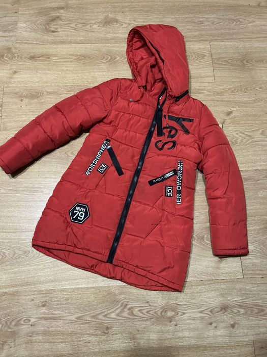 Kurtka zimowa . Wzrost  146 cm