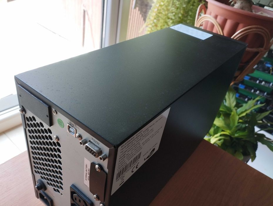 Zasilacz awaryjny Powerwalker VFI 2000C LCD