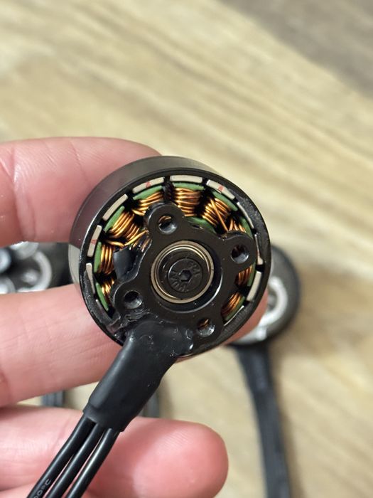 Мотори 1300kv для дронів