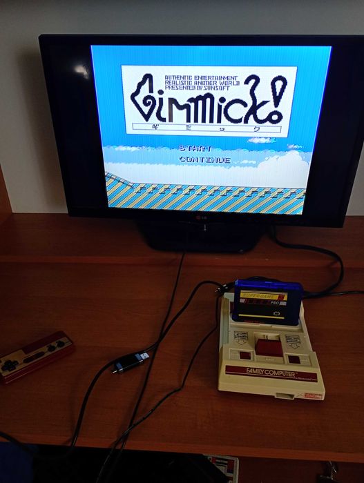 Konsola Nintendo Famicom z procesorem UMC + AV mod