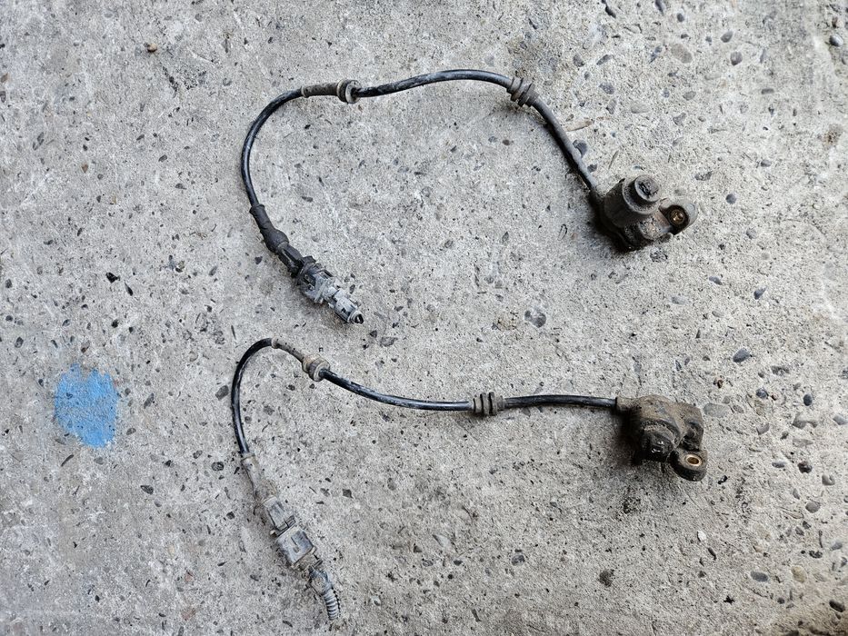 Цапфа супорт тормозний диск датчик АБС кулак Опель Меріва Корса Комбо