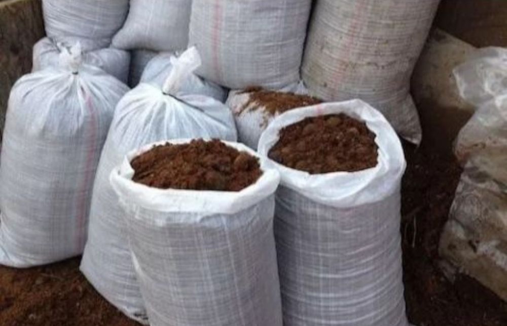 Продам Перегной, Биогумус, Торф, Торфокрошку, Чорнозем, Глину, Песок.