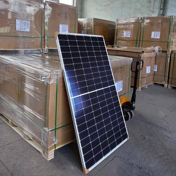 В НАЛИЧИИ, РАСПРОДАЖА солнечные панели батареи новые,комплектующие СЭС