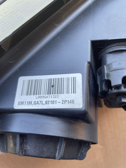 Фара левая Xenon KIA Sorento 2009-2014 Киа 92101