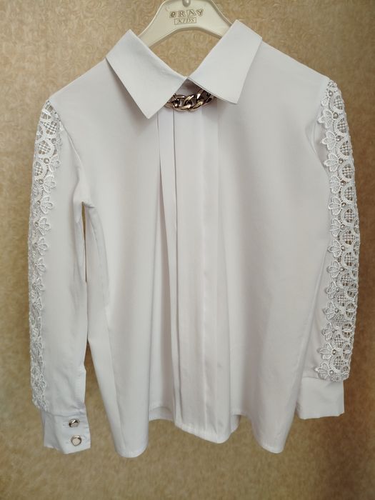 Блузка для дівчинки 122зріст