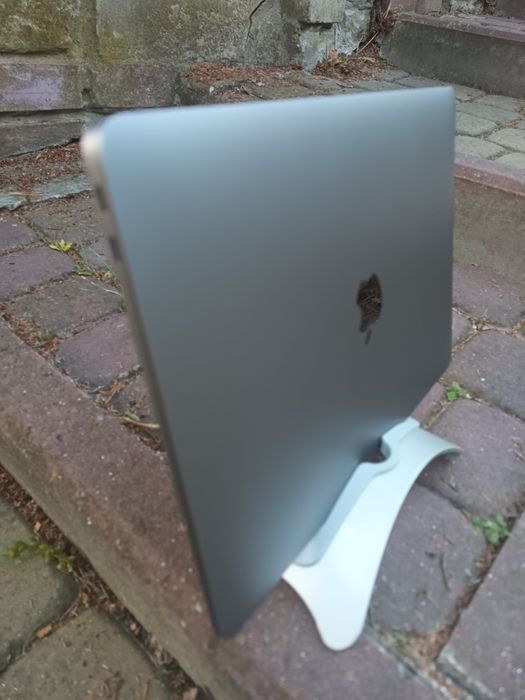 Macbook Air M1 8/256 +