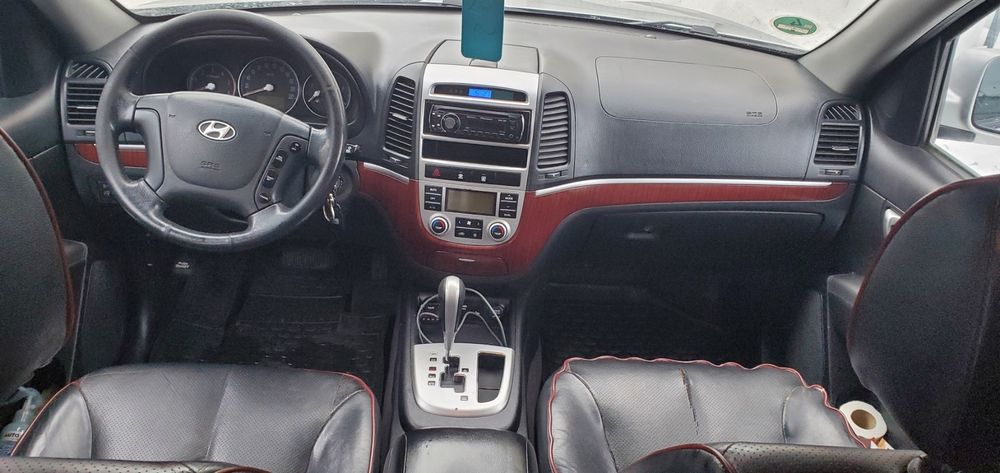 Hyundai Santa f 2008