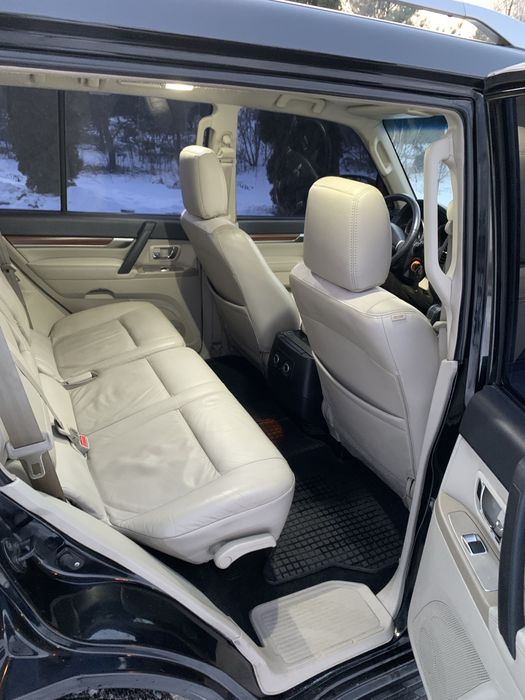 Mitsubishi Pajero wagon 4 3.0 газ/бензин
