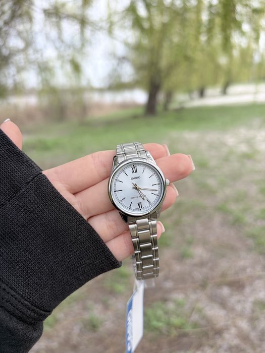 Жіночий годинник Casio LTP-V005D-2B3.