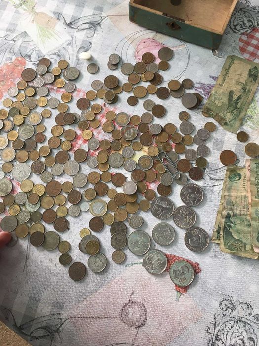 Moedas e notas antigas