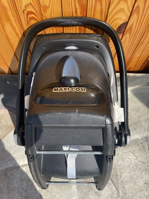 Дитяче автокрісло MAXI-COSI