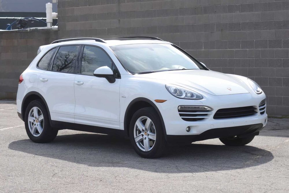 Porsche Cayenne      2014