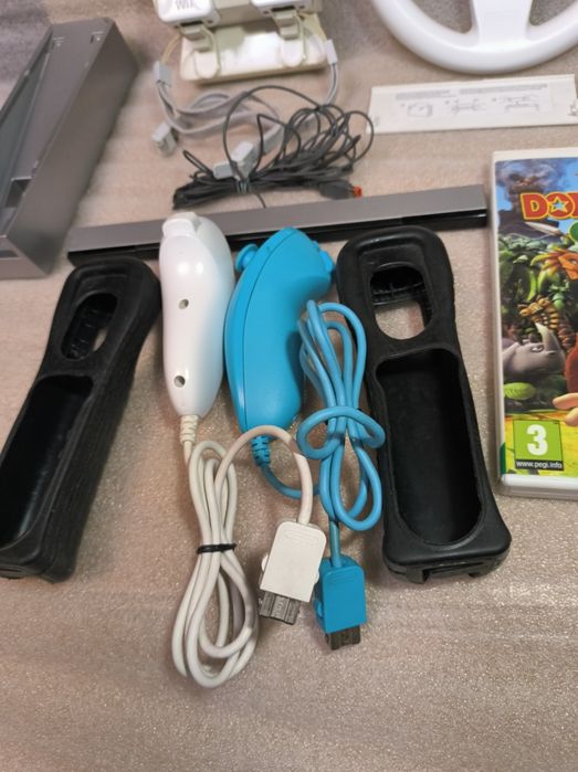 Nintendo Wii аксесуари джойстик нунчак