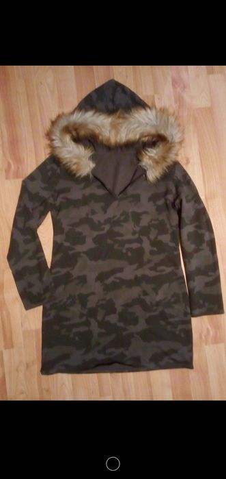 Bluza długa z kapturem Moro