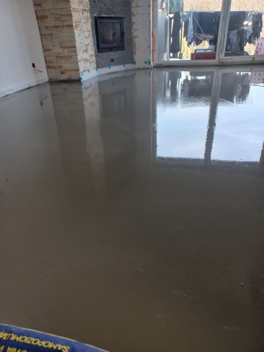 Wylewka samopoziomująca pod panele