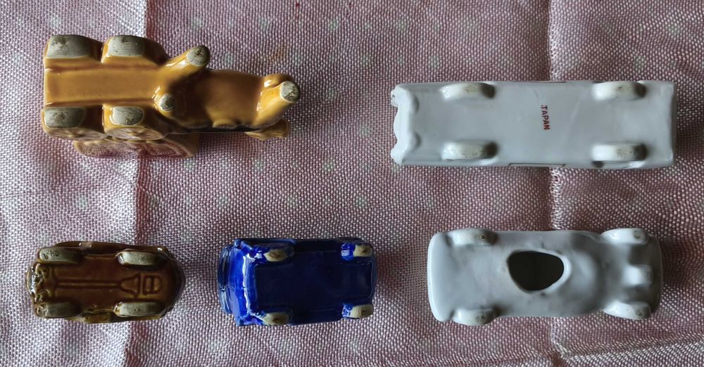 Lote de carros em louça antigos