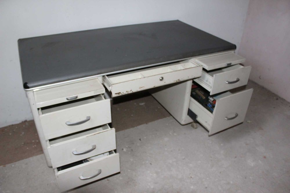 Secretária para escritório