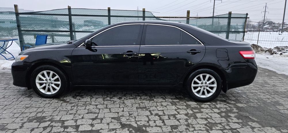 Toyota Camry XLE 2011