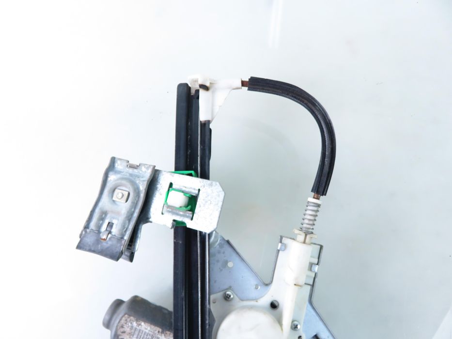 Podnośnik Szyby Lewy Przedni Vw Polo Classic