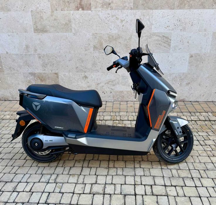 Електроскутер YADEA GS80 2999W-72V-50Ah LiFePo4 АКБ 72V Сірий
