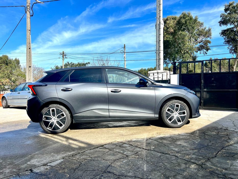 MG MG4 64 kWh Luxury