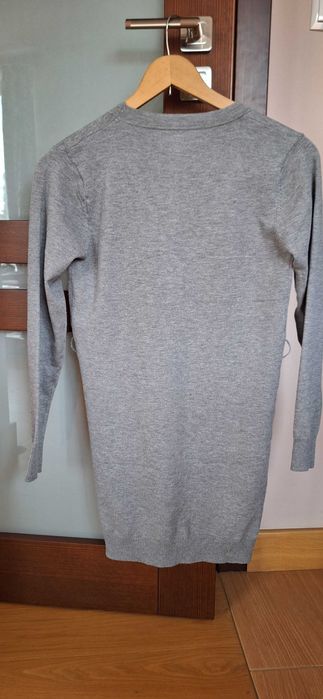 Sweter damski M-L wełna owcza dłuższy na guziki