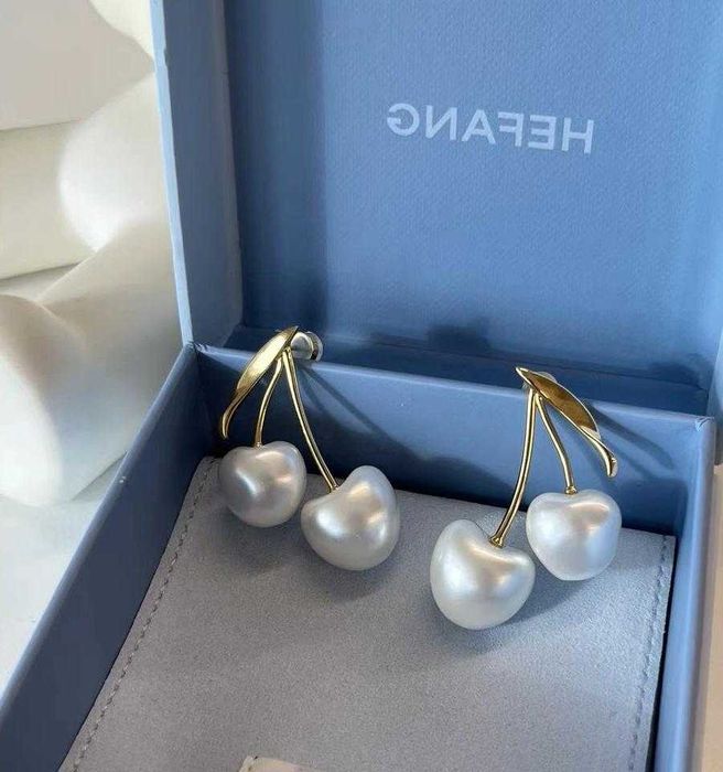 Kolczyki Hefang Cream Cherry – ponadczasowa moda