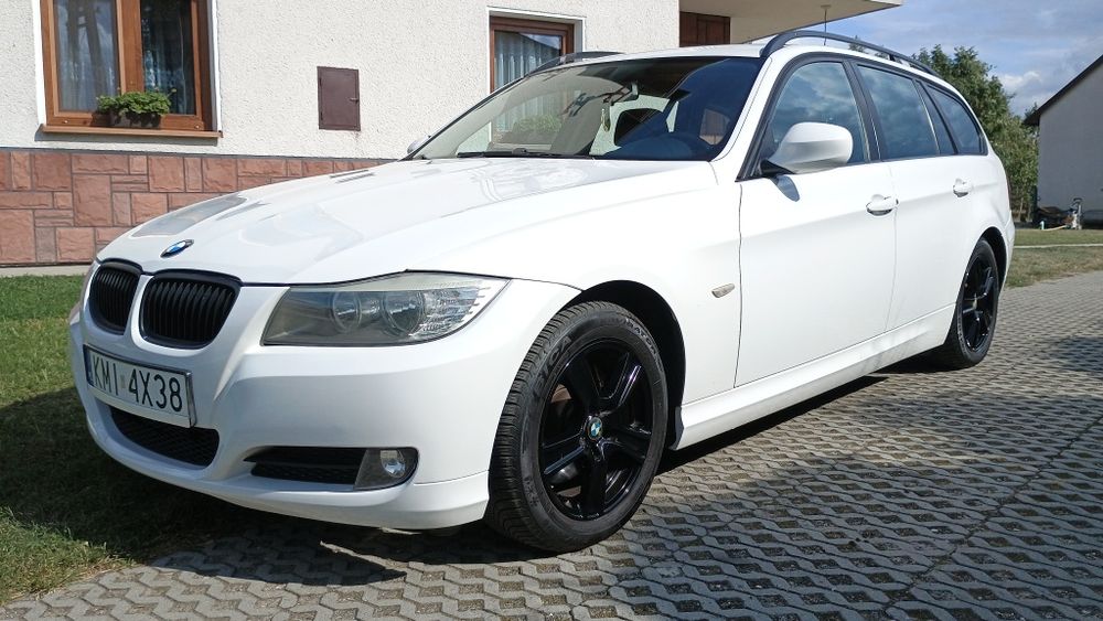 BMW 318d E91 143km  2008r