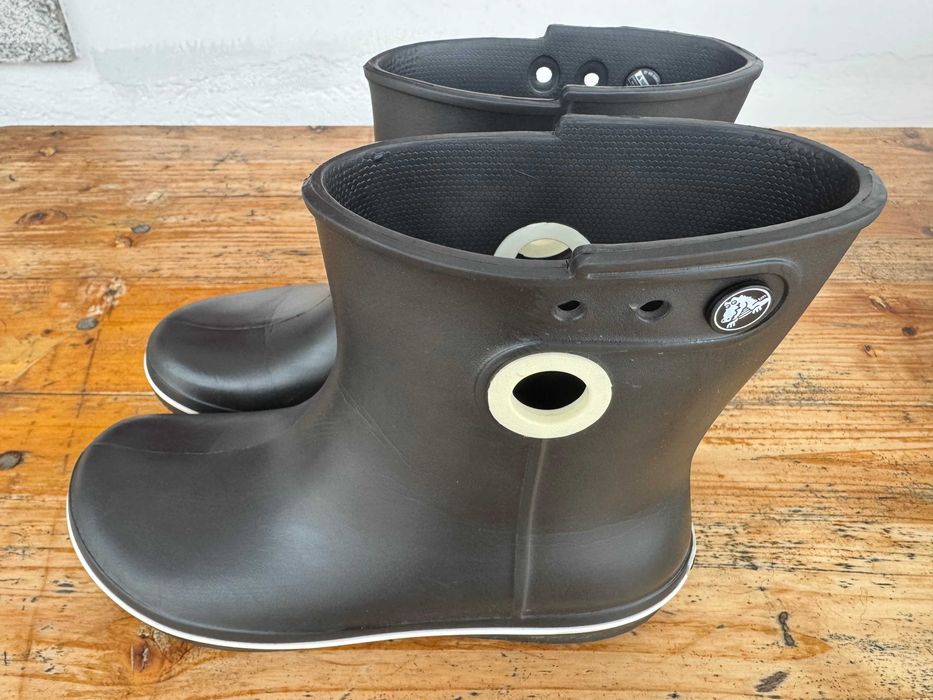 Galochas Crocs Jaunt Shorty Pretas - Tam 38/39 (W8) - Bom Estado
