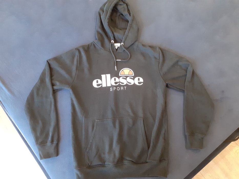 Bluza z kapturem Ellesse.