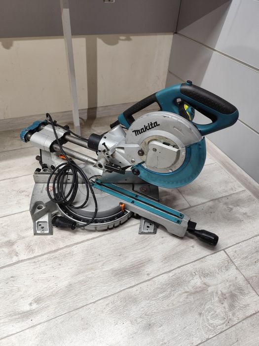 Makita LS0815 FL  Макіта оригінал торцювальна пила, торцовка